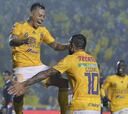Vargas fue figura y anotó un doblete en goleada de Tigres