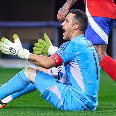 Bravo hace la autocrítica más certera del debut: “Precipitados”