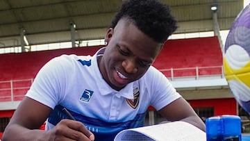 Real Frontera confirma el fichaje del Vini colombiano.