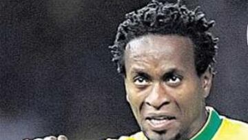 <b>CALIDAD Y FUERZA. </b>Zé Roberto ha disputado el Mundial de Alemania con Brasil.