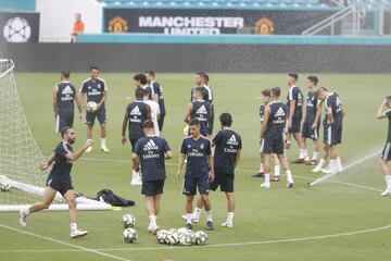 El grupo se entrena en el Hard Rock Stadium de Miami.