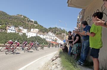 Contador se divierte con un ataque a 40 kilómetros