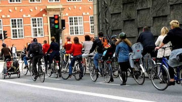 Bicicletas circulando por la ciudad.