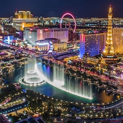 How much do hotel rooms cost in Las Vegas during Super Bowl weekend?