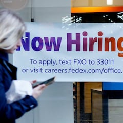 What is the unemployment rate and how is it calculated?