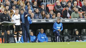 Kevin Gameiro y Albert Celades, en Mestalla.