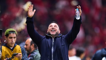 Antonio Mohamed head coach of Toluca during the semi-finals second leg match between Toluca and Monterrey, as part of the Liga BBVA MX, Torneo Apertura 2025 at Nemesio Diez Stadium, on December 06, 2025 in Toluca, Estado de Mexico, Mexico.