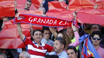Afición del Granada en Los Cármenes.