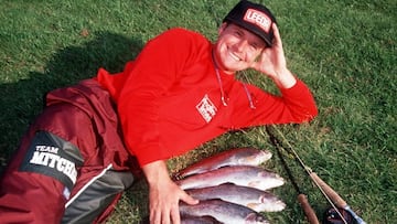 Gascoigne se relajaba antes de jugar pescando en los baños