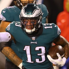 Los erráticos Eagles vencen a los mermados Cowboys