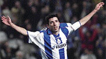 <b>SE LE DA BIEN</B>. Makaay le ha marcado siete goles al Atlético de Madrid en tan sólo seis partidos.