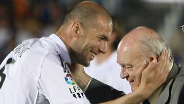Zidane, junto a Di Stéfano.