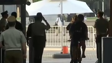 Boric se hizo viral por llegar así a La Moneda: la UC reaccionó