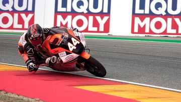 GRAF6631. ALCAÑIZ (TERUEL), 22/09/2019.- El español Arón Canet (KTM) se ha adjudicado la victoria en el Gran Premio de Aragón de Moto3 que se ha disputado en el circuito Motorland de Alcañiz. EFE/ Antonio Garcia