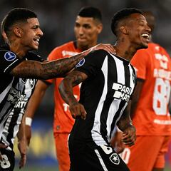 Botafogo aplasta a la Vallejo