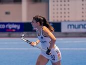 Es chilena, tiene 20 años y representa a Alemania en el Mundial de Hockey de Santiago: “Es muy lindo jugar aquí...”