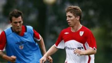 Los jóvenes jugadores del Athletic Club Iker Muniain y ?scar de Marcos se perfilan como titulares mañana jueves ante el Tromso (San Mamés, 22.00 horas) en la última eliminatoria previa a la fase de grupos de la UEFA Europa League