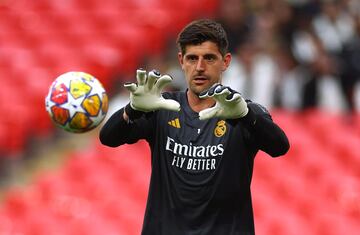 Courtois, en el entrenamiento del Madrid en Wembley