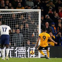 Raúl Jiménez brilló frente al Tottenham