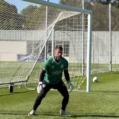 El Huesca recupera a Dani Jiménez