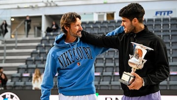 Juan Carlos Ferrero junto a Carlos Alcaraz celebrando el Masters 1.000 de Roma.