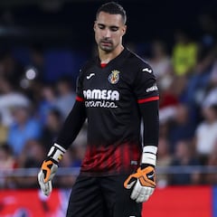 Asenjo: “Sabía que era un año diferente pero decidí quedarme por respeto al club”