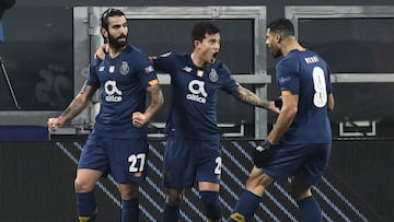 Porto went through on away goals after taking Juventus to extra-time in Turin in the Champions League last 16 despite being down to 10 men.