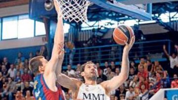 <b>DUELO ESPECTACULAR. </b>Garbajosa contra Vázquez en la Supercopa.