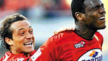 <b>EL GOL DEL TRIUNFO</B>. Harold Lozano marcó el definitivo 2-1.