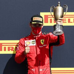 Leclerc: "Intentaremos ganar un gran premio este año"