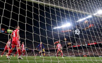 2-2. Piqué marcó el gol del empate.