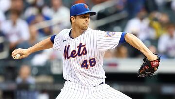 El dos veces ganador del Cy Young, Jacob deGrom de los Mets de Nueva York, sali&oacute; lesionado el viernes, pero no se prev&eacute; que se pierda una salida.