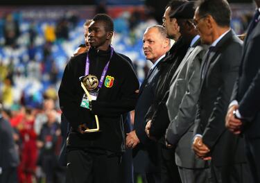 Ser la estrella de Mali que logró el tercer puesto en el Mundial de Nueva Zelanda le sirvió para llevarse el Balón de Oro.  El Mónaco pagó entonces 14 millones de euros al Lille, pero nunca cumplió las expectativas. De cesión en cesión, el año pasado recaló en el Amed de la segunda división turca.