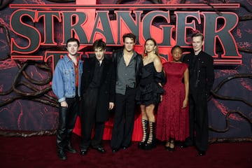 Callum Maxwell, Louis Healy, George Smale, Jessica Rhodes, Miranda Mufema y Luke Mullins.