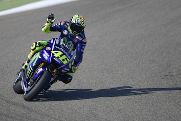 Valentino Rossi acaba en la tercera posición.