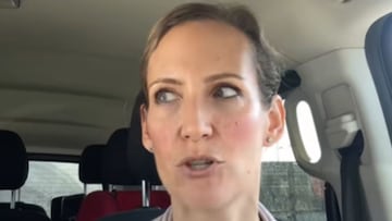 Observa la tensión que se forma en la cola del supermercado cuando va a pagar un extranjero y la reflexión la clava