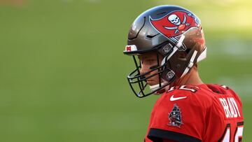 Para el minicampamento obligatorio de Tampa Bay Brady tendrá actividad reducida tras una operación de rodilla, informó el coach de los Bucs.