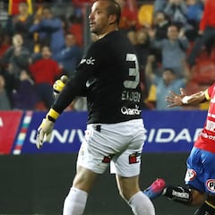 Unión vuelve a la pelea por el título tras derrotar a Everton