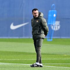 Xavi refuses to rule out Barça return, but ‘right now they don’t need me’