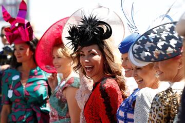 Ascot vuelve lleno de looks extravagantes y mucho glamour