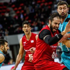 Dragovic y Barreiro dan un respiro al Tecnyconta Zaragoza