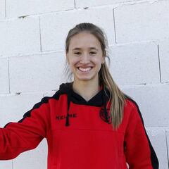 Marta Perarnau dejó el atletismo por el fútbol y el Rayo Vallecano