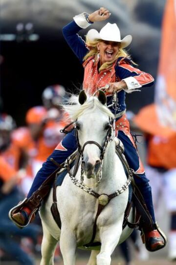 "?Voy a por ti, Cam Newton, morenazo! ?Yiiijaaaaaa!"