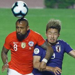 Arturo Vidal sale lesionado y generó preocupación en Chile