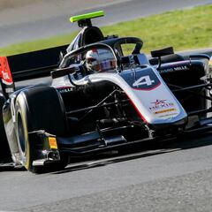 De Vries manda en el primer día con Mick Schumacher tercero