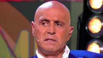 Kiko Matamoros con rostro serio durante su participación en un programa de televisión.