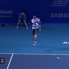 Kyrgios también es esto: la cámara no pudo seguir la bola de la fuerza que llevó su drive