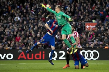 Barcelona 3 - 0 Athletic Bilbao Week 21: match report and goals