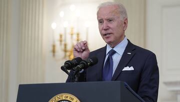 El presidente Joe Biden habla sobre el programa de vacunación COVID-19, en el Comedor Estatal de la Casa Blanca, el martes 4 de mayo de 2021, en Washington.