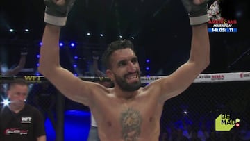 Aridane Romero celebra su victoria en el torneo Road to Bellator Espa&ntilde;a. 